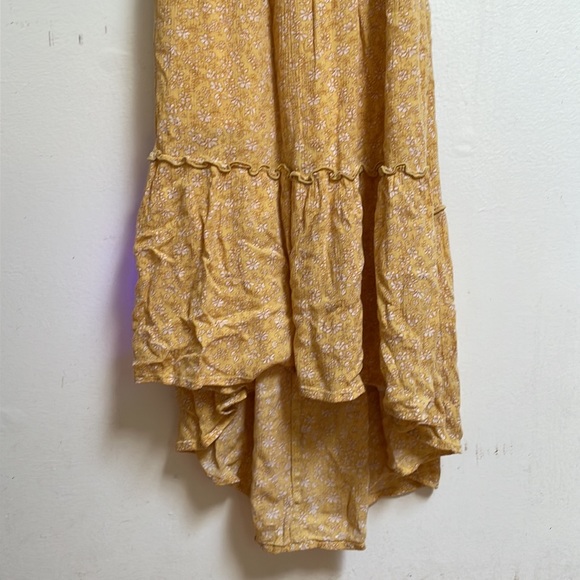 yellow cut-out sundress - Picture 4 of 4